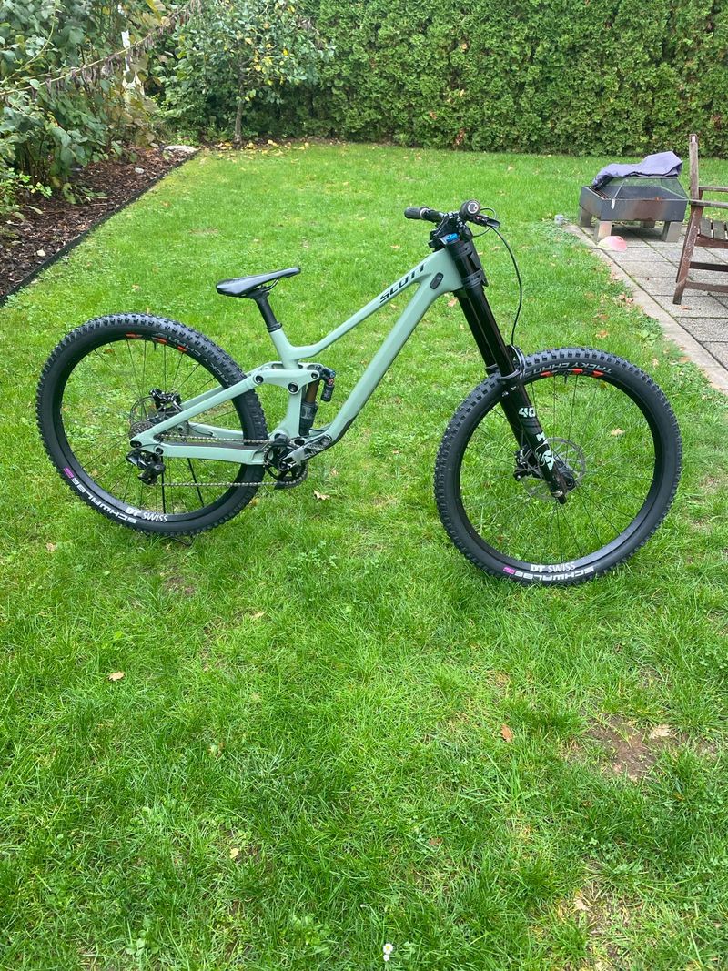 Scott Gambler 910 2021 2021 Mountainbike usato, Verde — immagine 1 di 11
