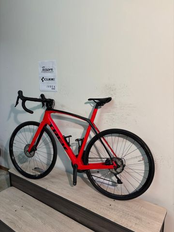 Used Trek Domane SL 6 2020 2020 Road & Gravel, Red — image 16 of 16