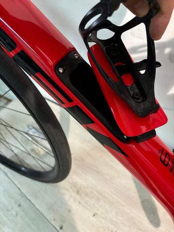 Used Trek Domane SL 6 2020 2020 Road & Gravel, Red — image 15 of 16