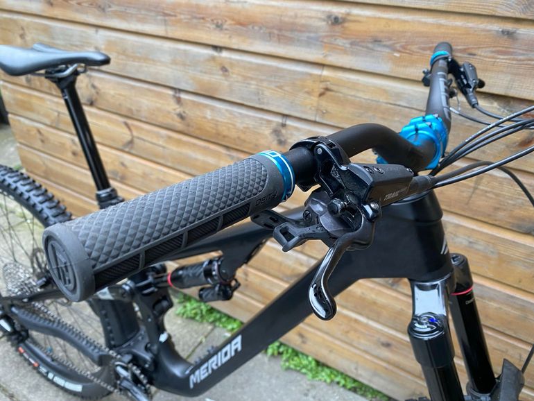 Used Merida ONE-SIXTY 6000 2024 2024 Mountainbike, Black, 27.5 — image 7 of 11