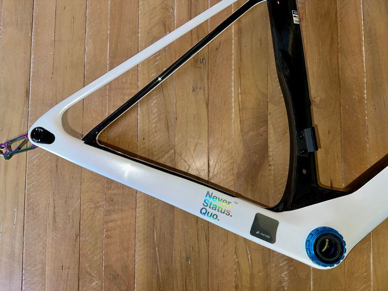 Used Factor OSTRO VAM - SRAM Red 2024 Frameset 2024 Road & Gravel, White — image 3 of 7