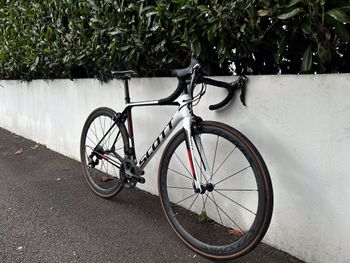 Used Scott Addict 30 2017 2017 Road & Gravel, White — image 2 of 3