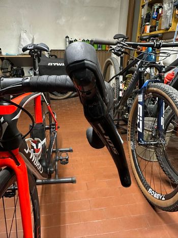 Used Specialized Tarmac SL5 2016 Road & Gravel, Red — image 5 of 6