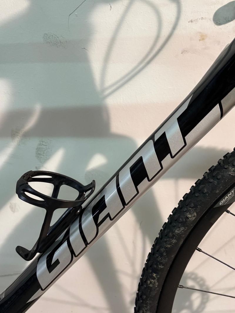 Used Giant TCX Advanced Pro 2 2016 2016 Road & Gravel, Light Gray — image 7 of 14