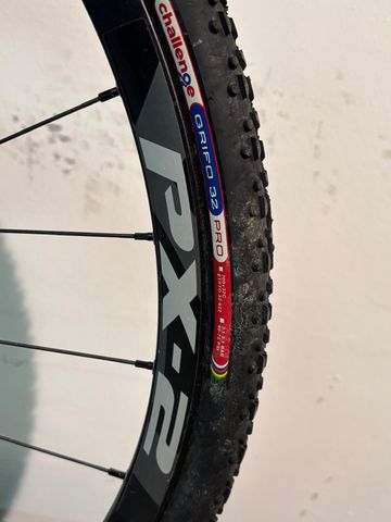 Used Giant TCX Advanced Pro 2 2016 2016 Road & Gravel, Light Gray — image 9 of 14