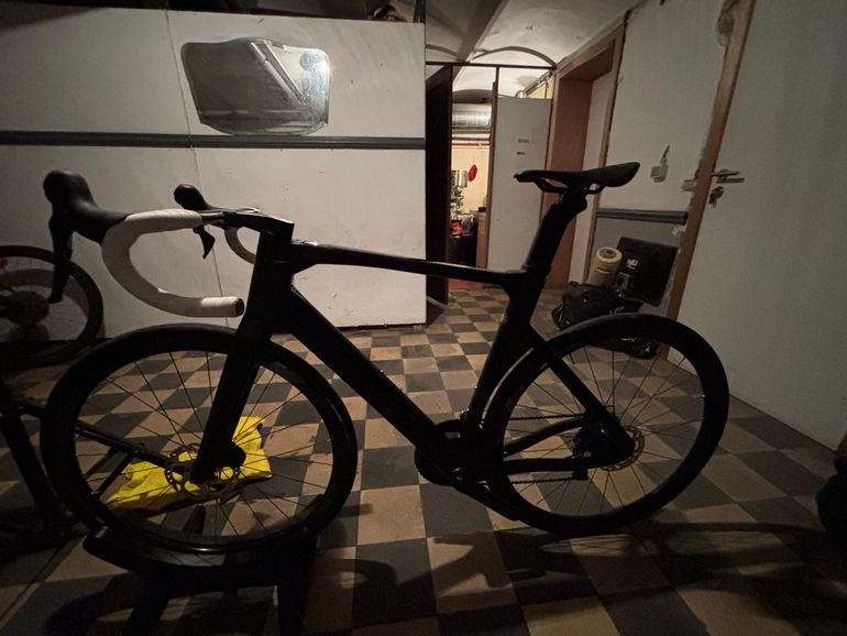 Used Elves Falath EVO 2025 Road & Gravel, Black — image 2 of 5