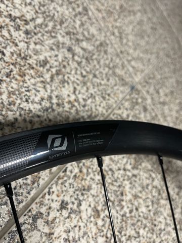 Used Trek SL5 GEN8 Sram Force E1 2025 Road & Gravel, Black — image 8 of 8