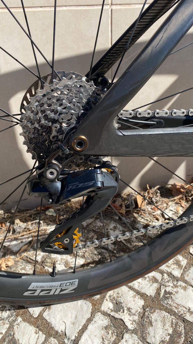 Used Scott Foil Shimano 105 Di2 2023 Road & Gravel, Red — image 11 of 12
