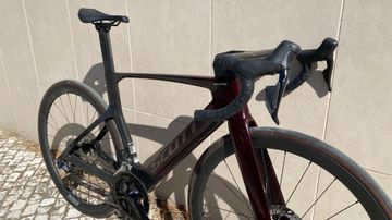 Used Scott Foil Shimano 105 Di2 2023 Road & Gravel, Red — image 5 of 12