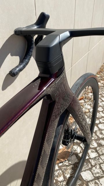 Used Scott Foil Shimano 105 Di2 2023 Road & Gravel, Red — image 3 of 12