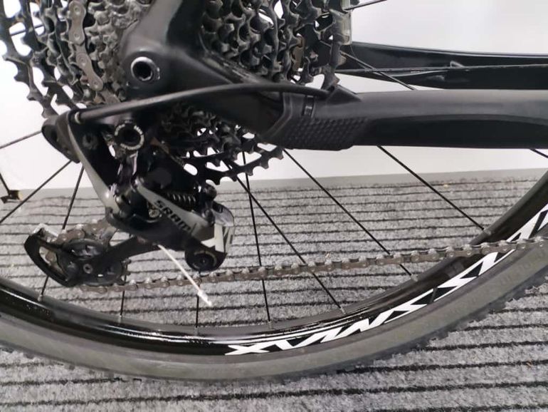 Used Lapierre ProRace SAT 729 Ultimate 2018 2018 Mountainbike, Black, 29 — image 6 of 17