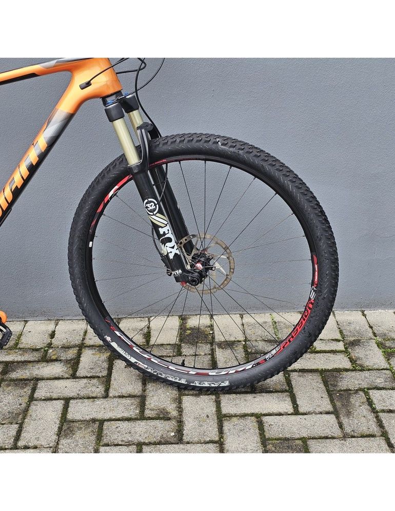 Used Giant XtC Advanced 2022 Mountainbike, Orange — image 4 of 11