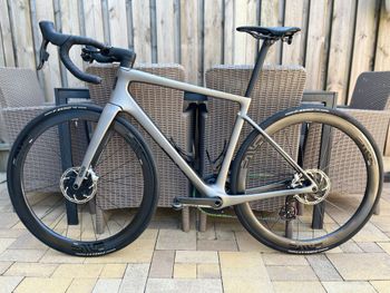 Used Enve Melee 2023 Road & Gravel, Light Gray — image 2 of 8