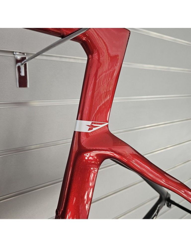Used Pinarello TELAIO Pinarello Dogma F MY26 Starry Red Tg. 54 Frameset Frameset 2025 Road & Gravel, Red — image 4 of 8