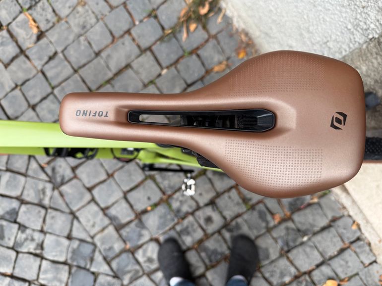 Used Scott Addict SRAM Rival 2024 Road & Gravel, Green — image 5 of 11