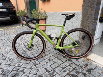 Used Scott Addict SRAM Rival 2024 Road & Gravel, Green — image 1 of 11