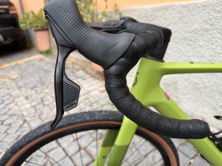 Used Scott Addict SRAM Rival 2024 Road & Gravel, Green — image 6 of 11
