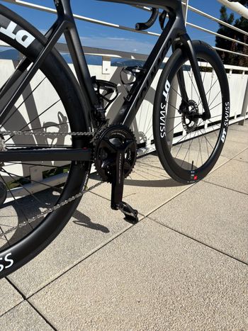 Used Colnago V4Rs Disc Ultegra Di2 8100 w/Fulcrum Racing Wind 400 Wheels 2024 2024 Road & Gravel