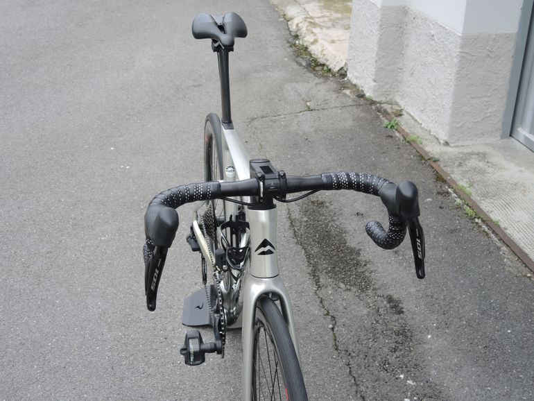 Used Merida REACTO 6000 2024 2024 Road & Gravel, Light Gray — image 4 of 5