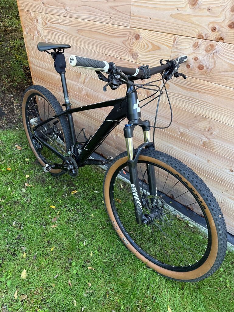 Used CUBE RACE ONE 2019 2019 Mountainbike, Black — image 7 of 8
