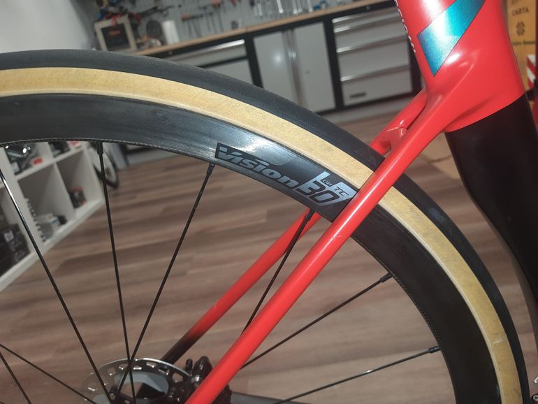Used Guerciotti Italo 2025 Road & Gravel, Red — image 4 of 5