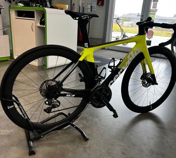 ホイールセット無し　CERVELO S3 ULTEGRA DI2 FFWD Cervelo S3 Disc Ultegra Di2 R8070 Road Bike - Bikes