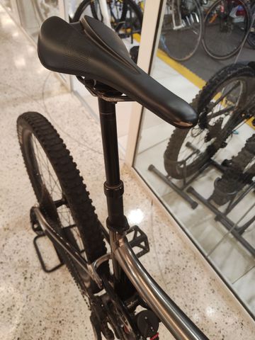 Used Giant Reign 29 2 2020 2020 Mountainbike, Light Gray, 29 — image 7 of 7