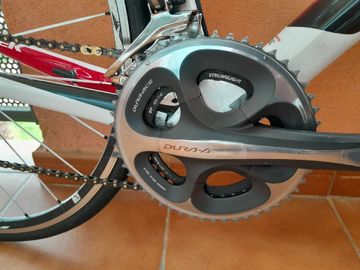 Trek Madone 6.9 SSL H1 (Double) 2012 2012 Road & Gravel usato, Bianco — immagine 2 di 7
