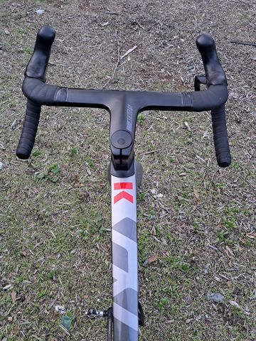 Używany Ridley Kanzo Campagnolo Ekar 2023 Road & Gravel — zdjęcie 8 z 9
