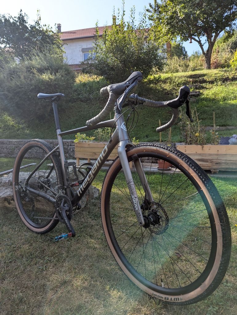 Used Megamo JAKAR 30 2025 2025 Road & Gravel, Light Gray — image 2 of 10