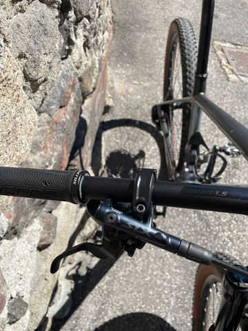 Used Scott Scale 910 AXS 2021 2021 Mountainbike, Light Gray, 29 — image 3 of 6