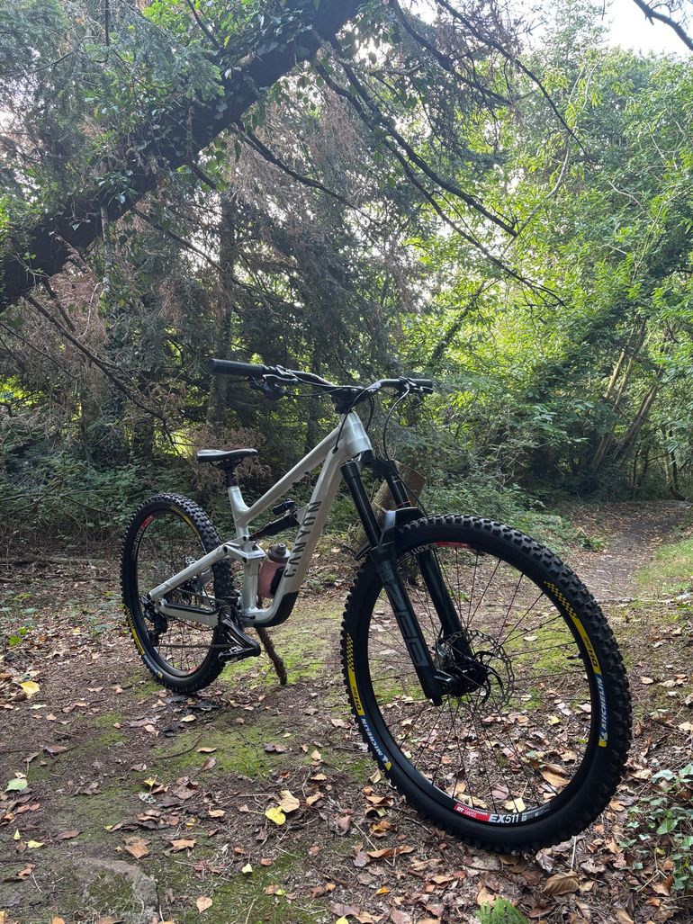 Used Canyon Torque Shimano Deore XT 2023 Mountainbike, Light Gray, Mixed — image 4 of 4