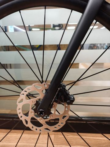Used Factor O2 Shimano 105 Di2 2024 Road & Gravel, Black — image 9 of 14
