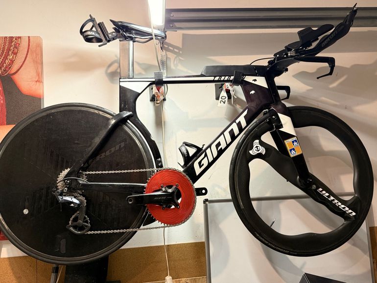 Used Giant Trinity, Advanced Pro 2 2022 2022 Road & Gravel, Black — image 2 of 9