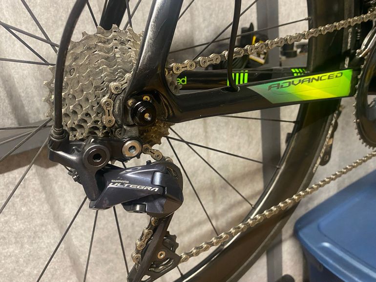 Used Giant Propel Advance 1 2018 Road & Gravel, Green — image 4 of 4