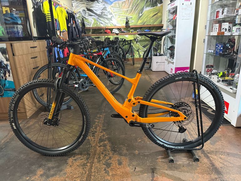Used Scott Spark 970 2023 2023 Mountainbike, Orange, 29 — image 2 of 3