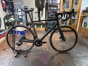 Used Scott Addict RC 30 2023 2023 Road & Gravel, Black — image 1 of 3