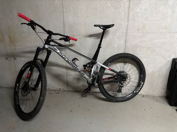 Used Mondraker Superfoxy R 2021 2021 Mountainbike, Black, 29 — image 1 of 3