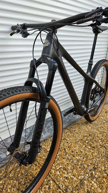 Used Yeti ARC - Custom 2023 Mountainbike, Black, 29 — image 2 of 3