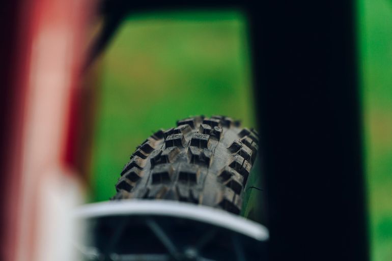Norco Shore SRAM X01 DH 2023 Mountainbike usato, Rosso — immagine 8 di 11