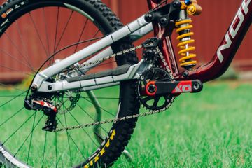 Tweedehands Norco Shore SRAM X01 DH 2023 Mountainbike — afbeelding 2 van 11