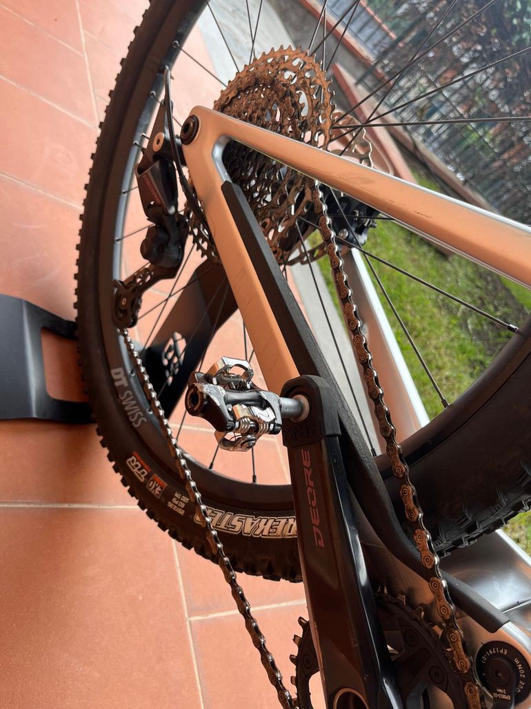 Used Canyon Lux Trail CF 6 2024 2024 Mountainbike, Light Gray, 29 — image 3 of 9