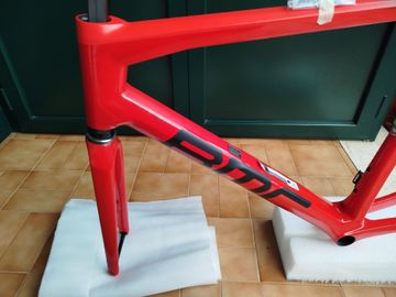 Used BMC Teammachine SLR 01 MOD 2023 Frameset 2023 Road & Gravel, Red — image 6 of 8