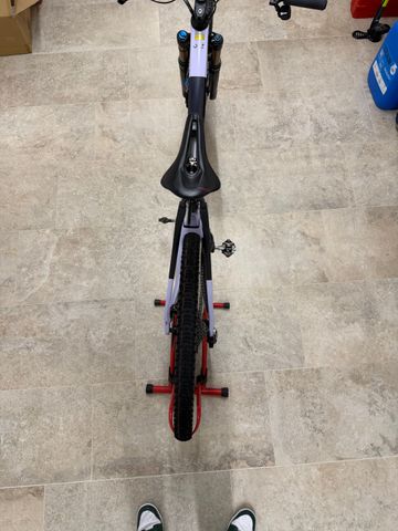 Used Orbea OIZ M LTD 2023 2023 Mountainbike, White, 29 — image 3 of 6