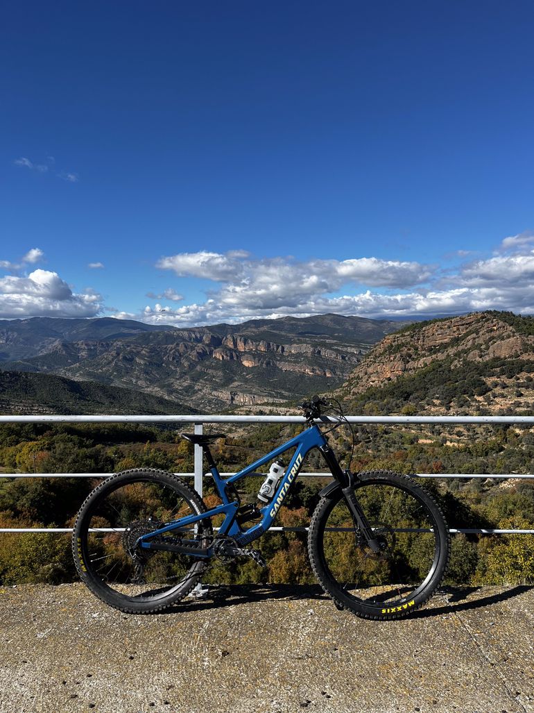 Used Santa Cruz Hightower X01 / Carbon CC / 29 2020 Frameset 2020 Mountainbike, Blue, 29 — image 1 of 3