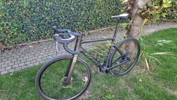 Used Scott Addict SRAM Force 2023 Road & Gravel