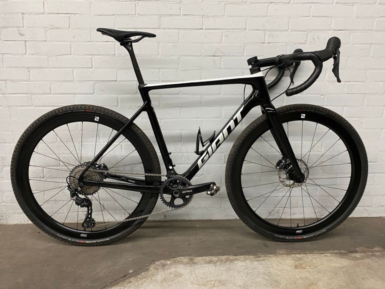 Used Giant TCX, Advanced Pro 1 2022 2022 Road & Gravel, Black — image 1 of 14