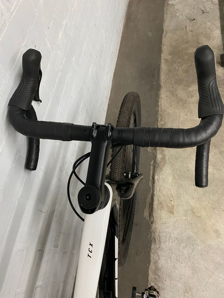 Used Giant TCX, Advanced Pro 1 2022 2022 Road & Gravel, Black — image 6 of 14