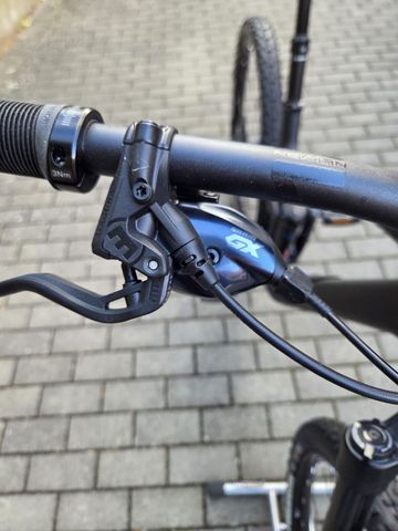 Used CUBE STEREO ONE44 C:62 PRO 2024 2024 Mountainbike, Black, 27.5, 29 — image 2 of 7