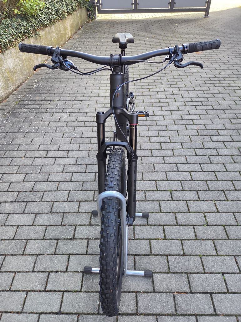 Used CUBE STEREO ONE44 C:62 PRO 2024 2024 Mountainbike, Black, 27.5, 29 — image 5 of 7